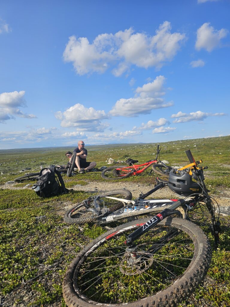 sykkeltur over finnmarksvidda nye tilbud sommeren 2025 bestill samipath
